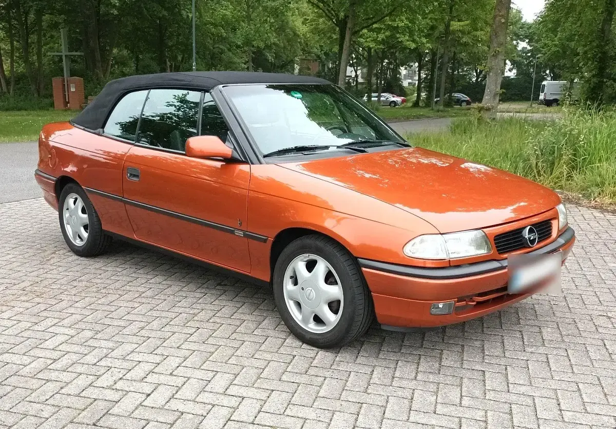 Gebraucht Opel Astra Cabriolet 116 PS (85 kW) 1996 Orange Cabrio