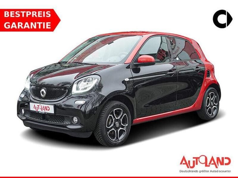Gebraucht Smart ForFour Passion 71 PS (52 kW) 2018 Schwarz / rot uni Kleinwagen
