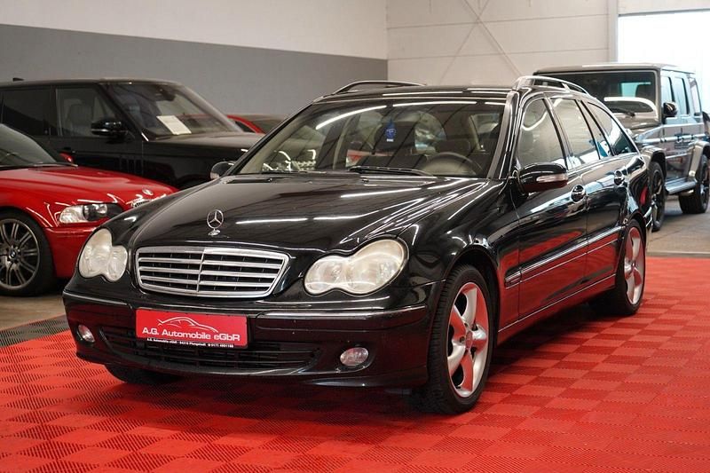 Schwarz Gebraucht 2004 Mercedes C230 Elegance Kombi | 1.950 € (Guter Preis) - Bild 1/4