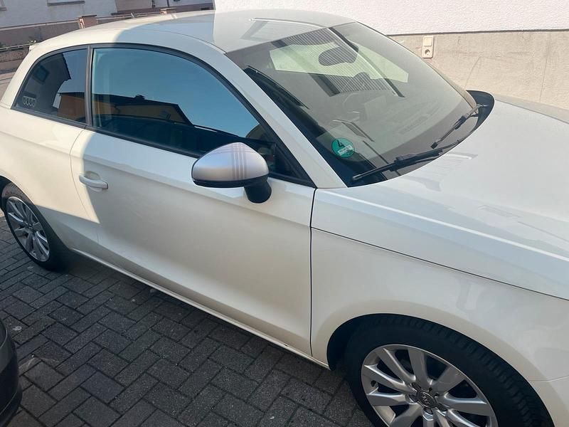 Usata Audi A1 Attraction 86 CV (63 kW) 2012 Bianco Utilitaria
