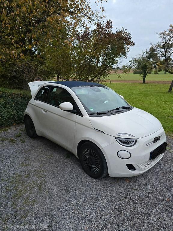 Weiß Gebraucht 2023 Fiat 500e Icon Cabrio | 16.700 € (Superpreis) - Bild 1/4