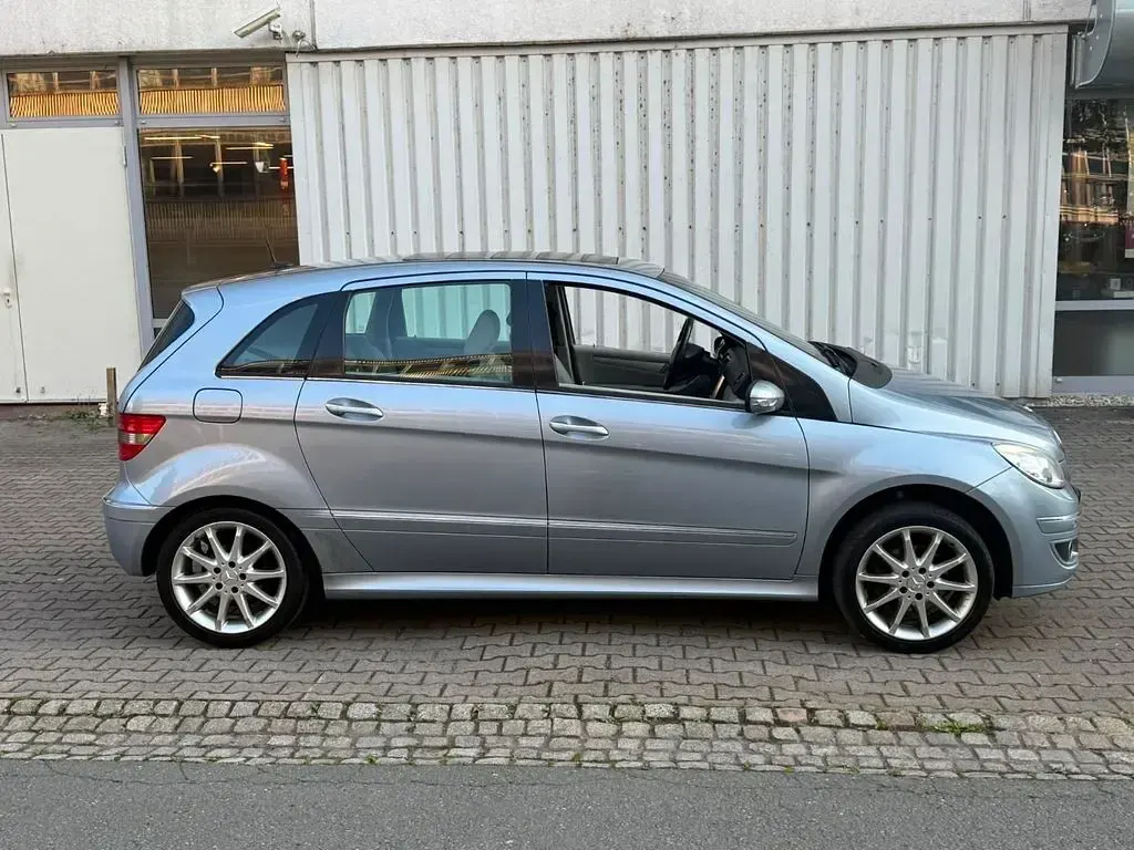 Gebraucht Mercedes B200 193 PS (141 kW) 2006 Silber Van / Kleinbus