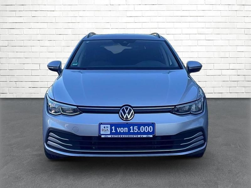 Gebraucht VW Golf VIII 150 PS (110 kW) 2021 Silber Kombi