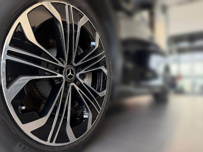 Gebraucht Mercedes EQE350 Premium 214 kW (292 PS) 2025 Grün SUV