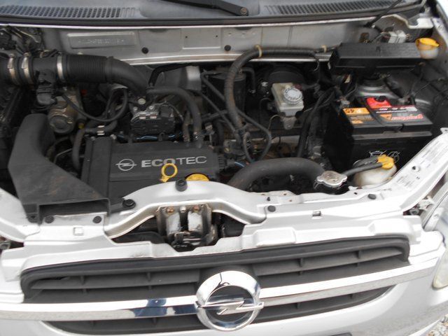 Gebraucht Opel Agila Basis 58 PS (42 kW) 2000 Silber metallic Kleinwagen