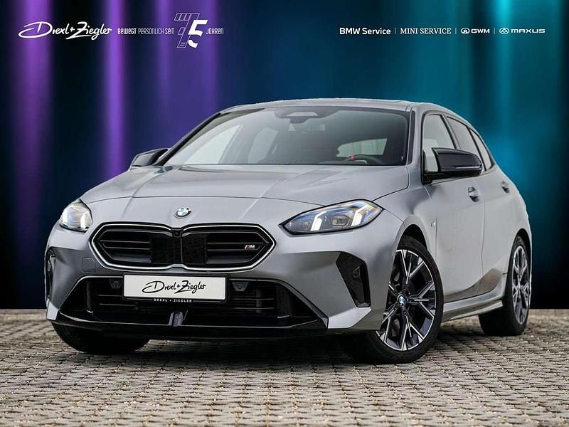 Frozen grey pure metallic Gebraucht 2025 BMW 135 Kleinwagen | 45.990 € (Teuer) - Bild 1/4