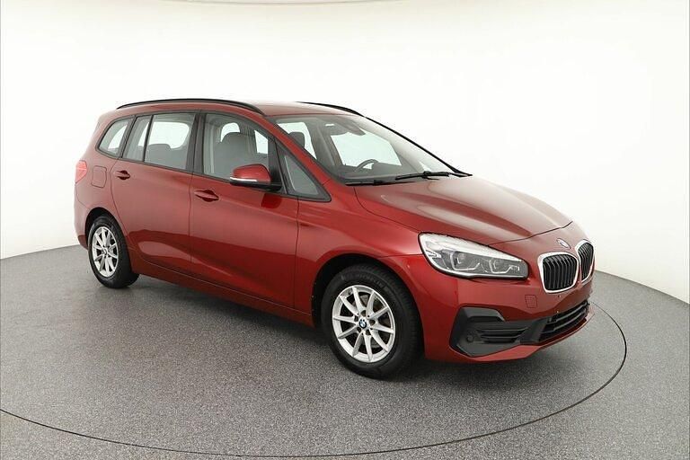 Flamencorot brillant Gebraucht 2019 BMW 218 Gran Tourer Advantage Van / Kleinbus | 18.960 € (Fairer Preis) - Bild 1/4