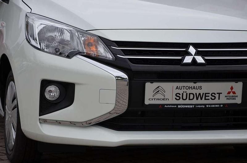 Neu Mitsubishi Space Star Basis 71 PS (52 kW) 2025 Islandweiss Kleinwagen