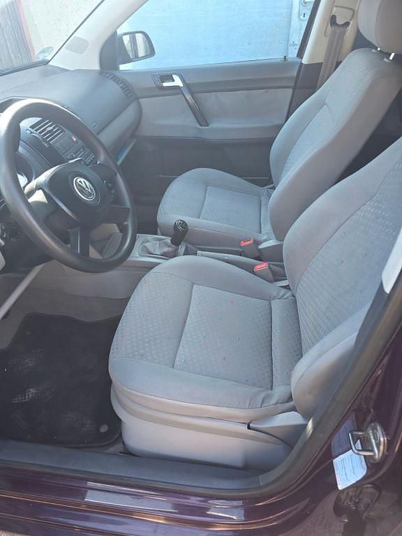 Gebraucht VW Polo 64 PS (47 kW) 2003 Rot Limousine