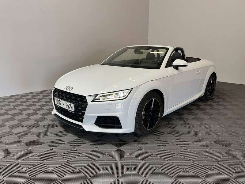 Gletscherweiß metallic Gebraucht 2019 Audi TT Roadster Comfort Cabrio | 26.990 € - Bild 1/3