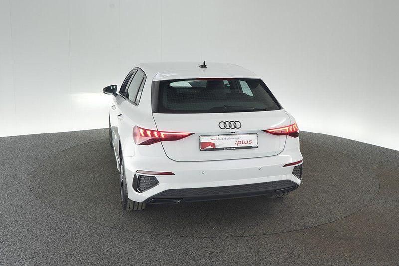 Gebraucht Audi A3 S-Line 150 PS (110 kW) 2024 Gletscherweiß metallic Limousine