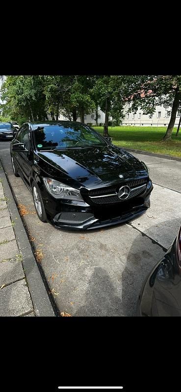 Schwarz Gebraucht 2016 Mercedes CLA200 AMG Coupé | 17.000 € (Guter Preis) - Bild 1/4