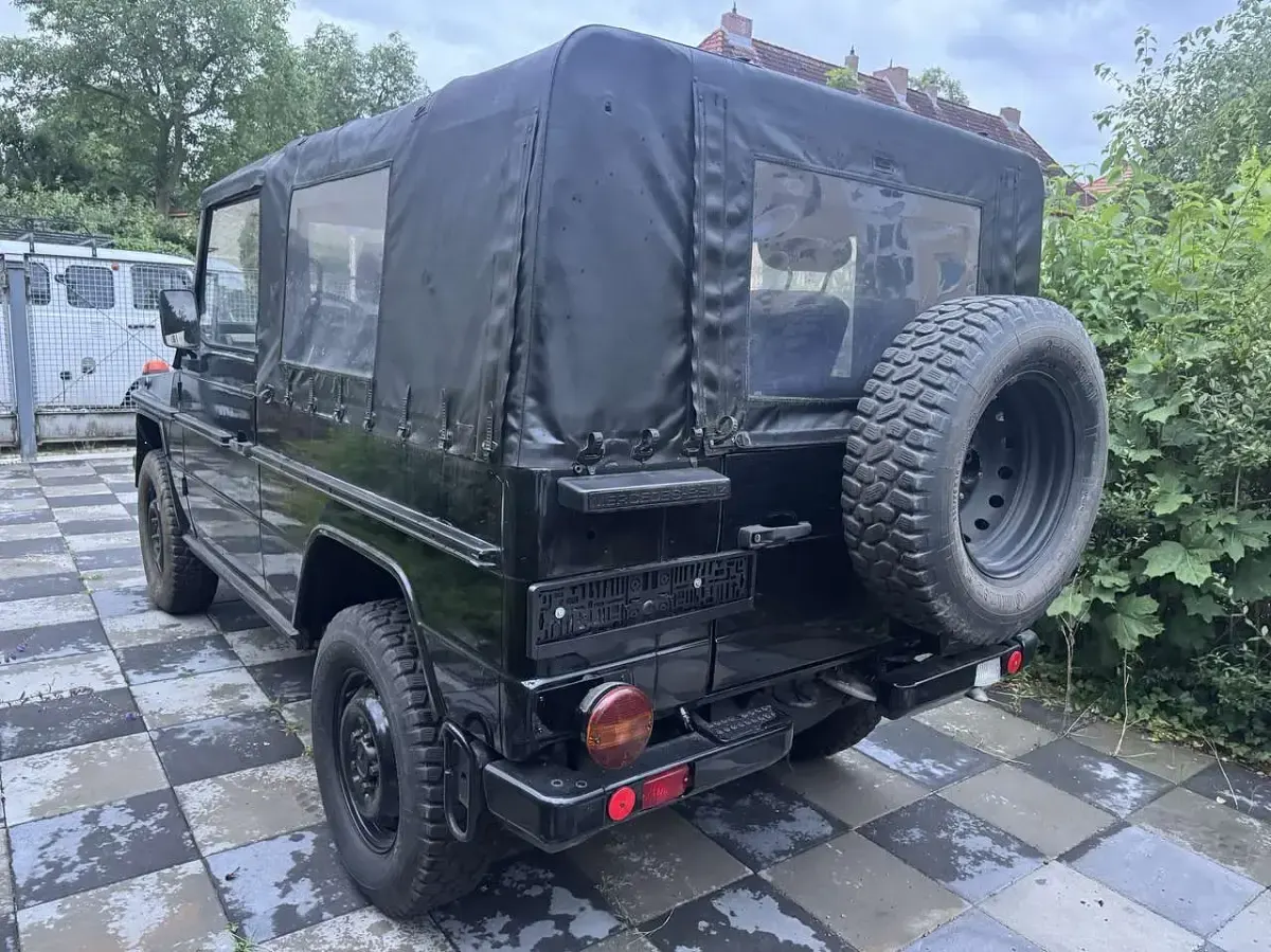 Gebraucht Mercedes G250 94 PS (69 kW) 1992 Schwarz SUV