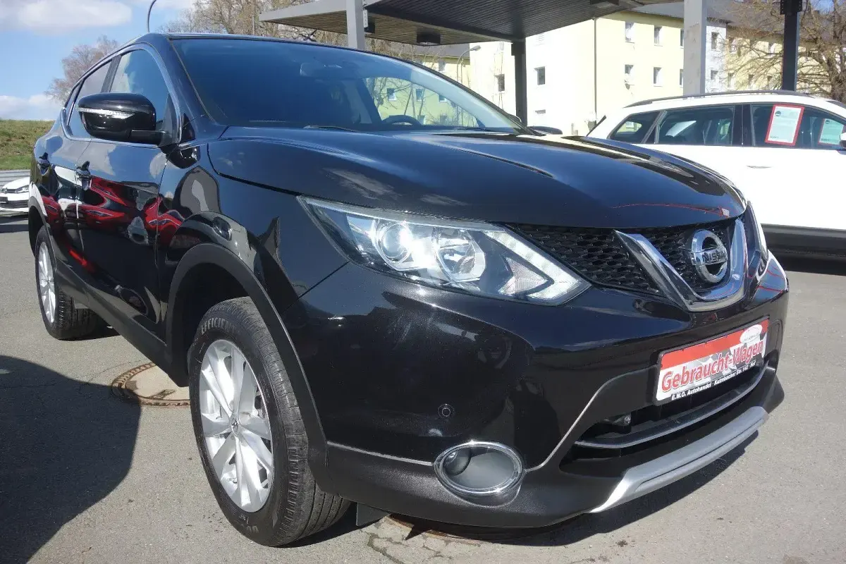 Gebraucht Nissan Qashqai Acenta+ 131 PS (96 kW) 2014 Schwarz SUV