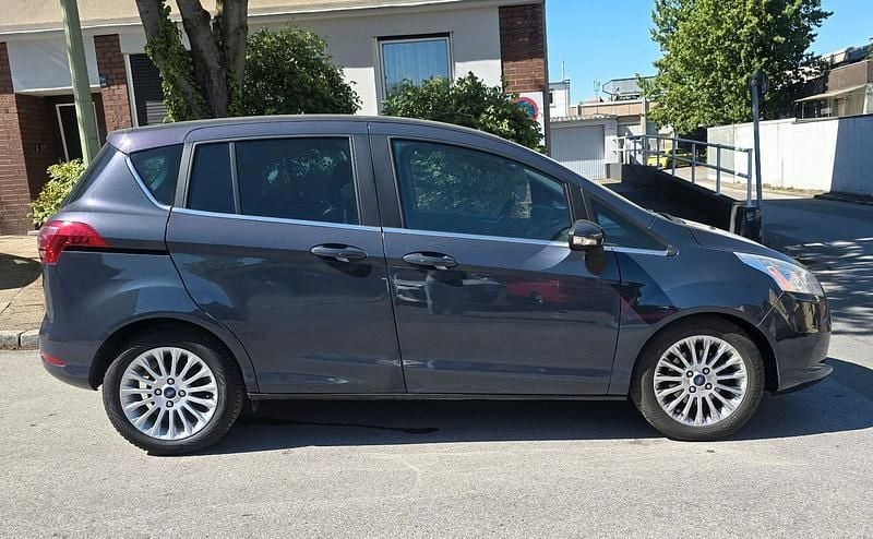 Second-hand Ford B-MAX Titanium 101 CP (74 kW) 2013 Gri Monovolum