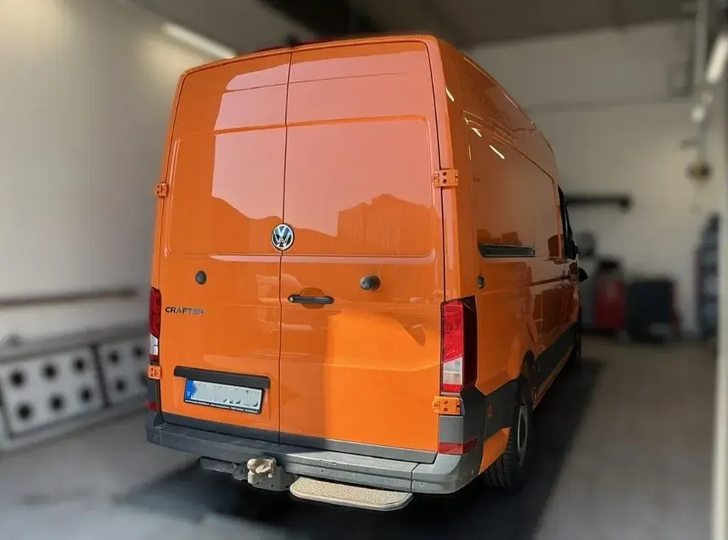 Gebraucht VW Crafter 177 PS (130 kW) 2022 Orange Van