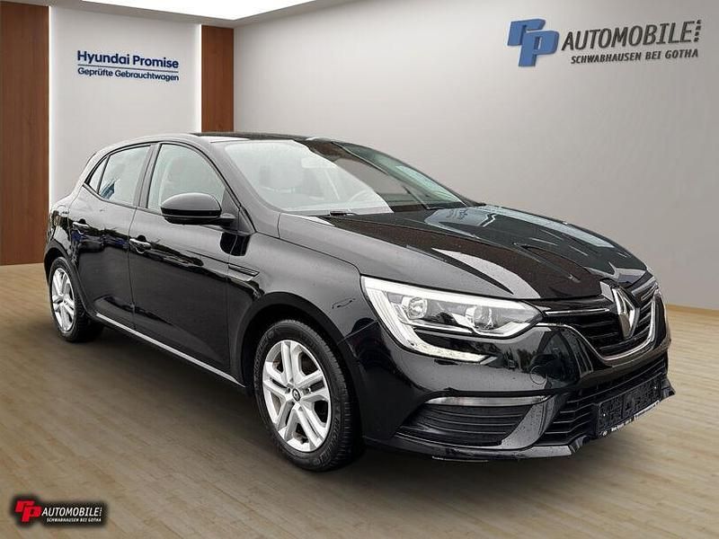 Gebraucht Renault Mégane IV Play 101 PS (74 kW) 2017 Schwarz Limousine