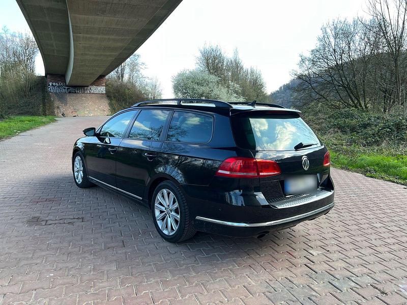 Gebraucht VW Passat R-line 177 PS (130 kW) 2013 Schwarz Kombi