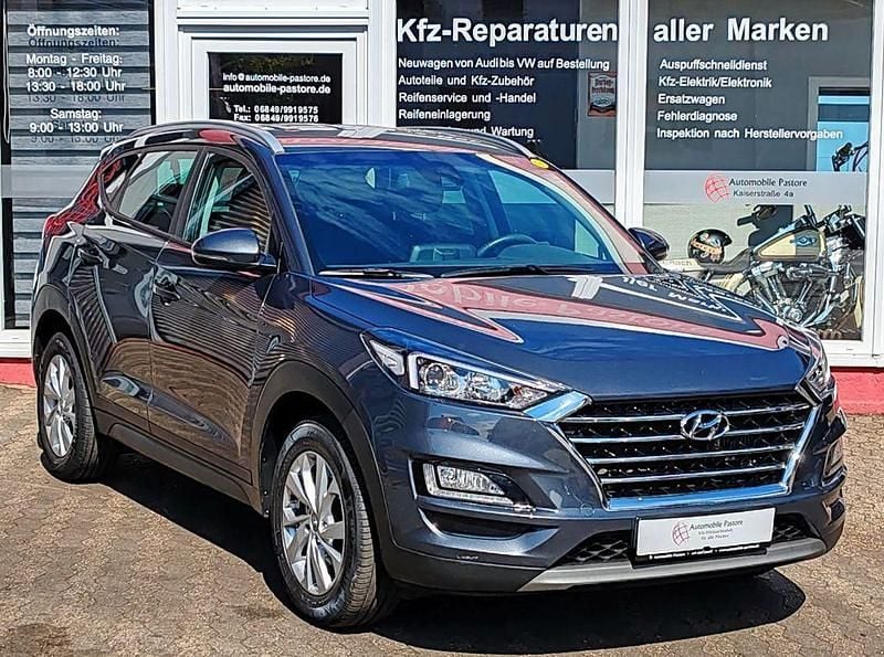 Grau Gebraucht 2020 Hyundai Tucson Style SUV | 19.786 € (Guter Preis) - Bild 1/4
