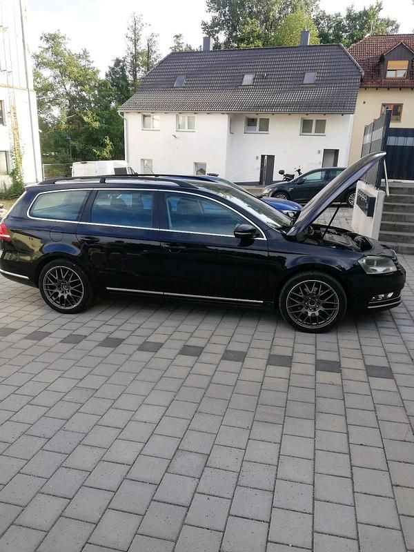 Gebraucht VW Passat 177 PS (130 kW) 2013 Schwarz Kombi