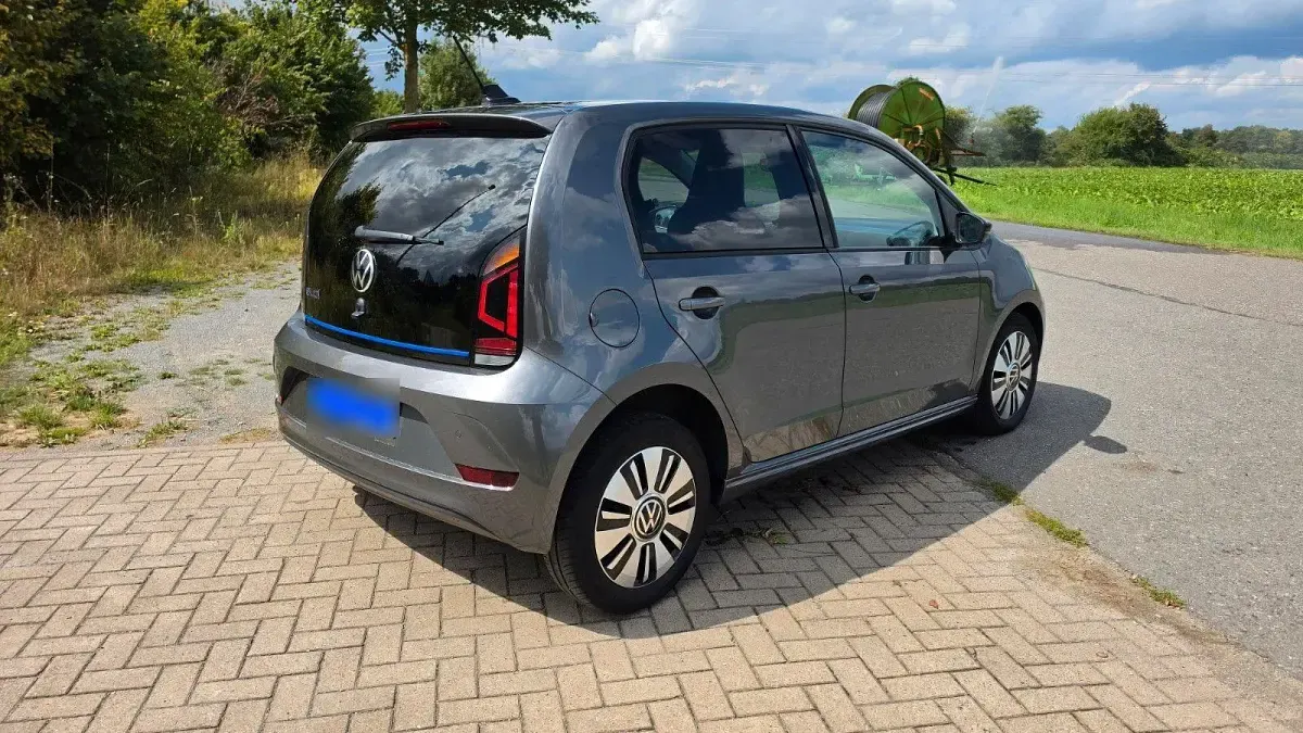 Gebraucht VW e-up! Style 61 kW (83 PS) 2022 Grau Kleinwagen