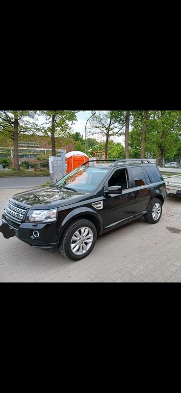 Schwarz Gebraucht 2013 Land Rover Freelander 2 SE SUV | 7.999 € (Superpreis) - Bild 1/3