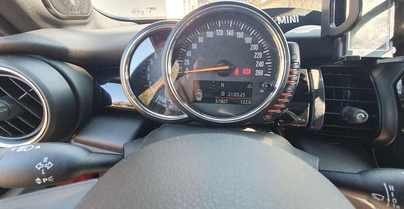 Gebraucht Mini Cooper Chili 136 PS (100 kW) 2015 Rot Kleinwagen