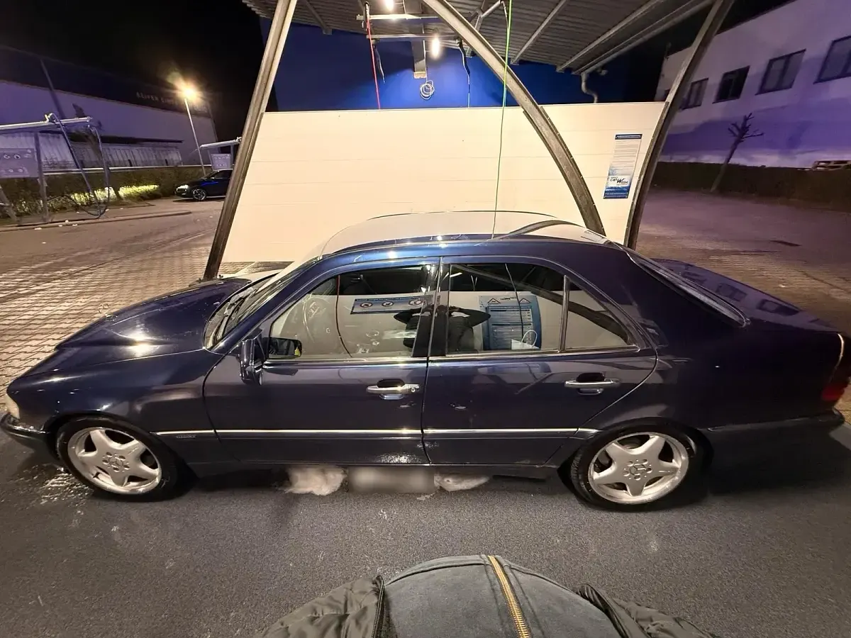 Gebraucht Mercedes C240 Elegance 170 PS (125 kW) 1999 Limousine