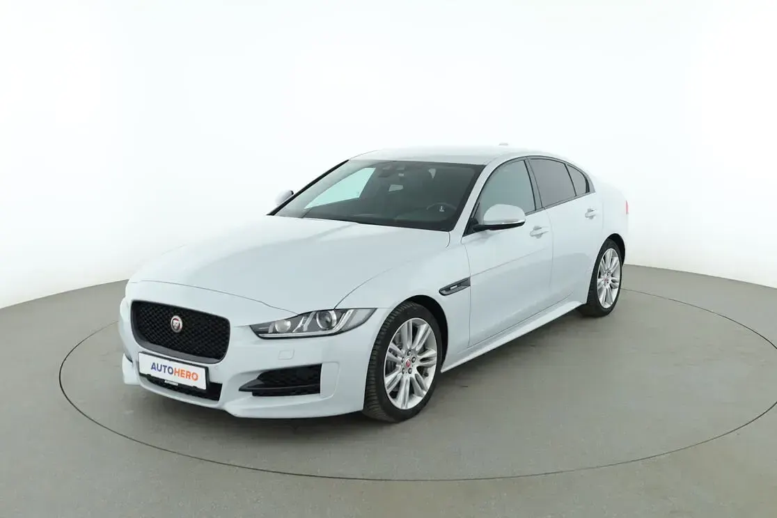 Gebraucht Jaguar XE R-Sport 300 PS (220 kW) 2019 Limousine