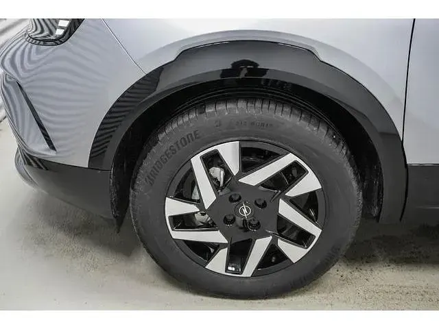 Neu Opel Mokka 131 PS (96 kW) 2025 SUV