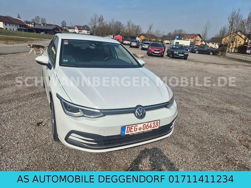Gebraucht VW Golf VII Style 150 PS (110 kW) 2020 Weiß Limousine