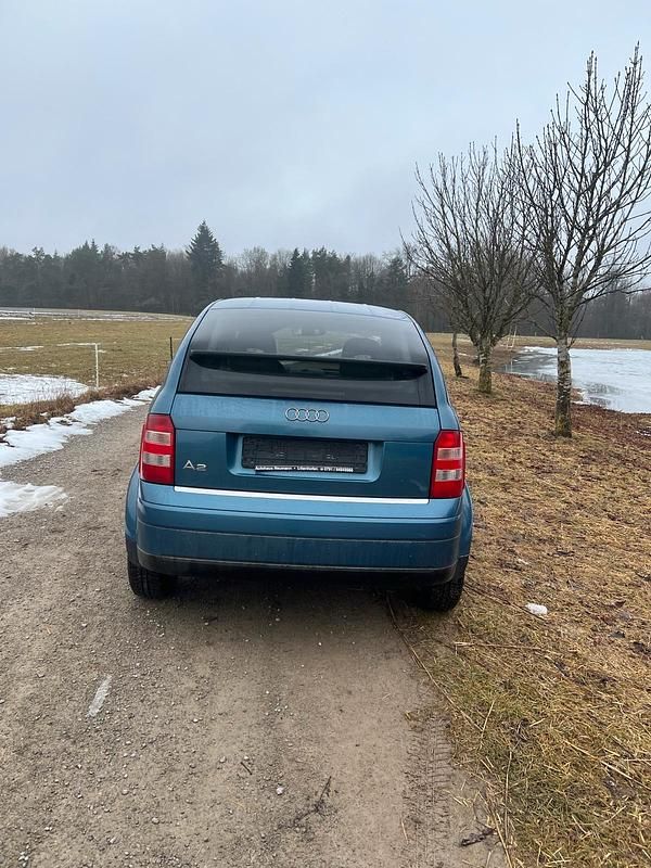Gebraucht Audi A2 75 PS (55 kW) 2002 Blau Kleinwagen