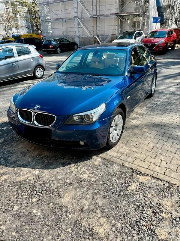 Gebraucht BMW 525 192 PS (141 kW) 2004 Blau Limousine