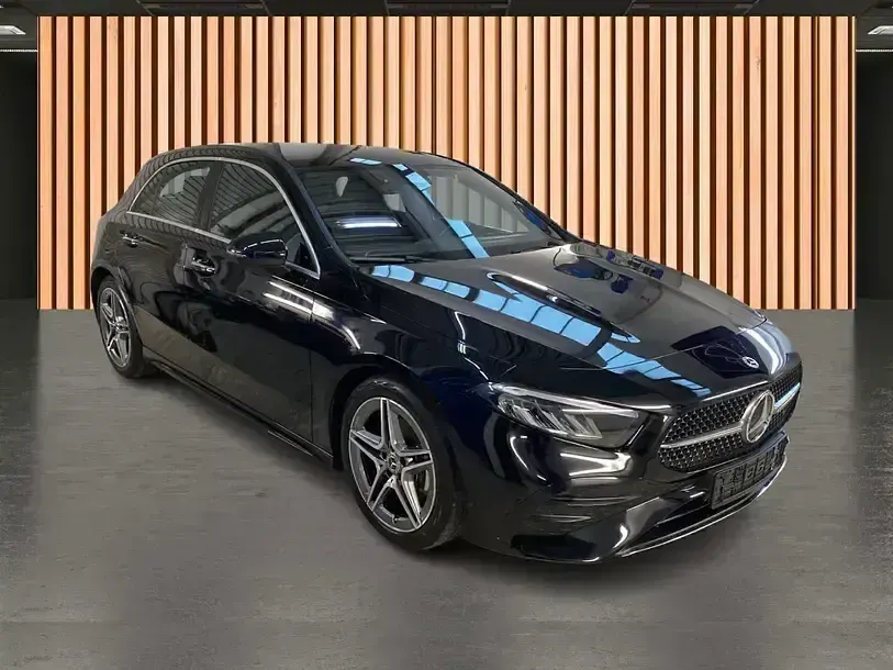 Gebraucht Mercedes A180 AMG 150 PS (110 kW) 2025 Schwarz cosmos schwarz (metallic) Limousine