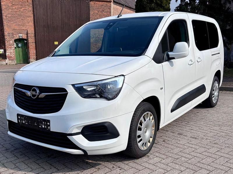 Gebraucht Opel Combo Life Edition 102 PS (75 kW) 2019 Weiß Van / Kleinbus