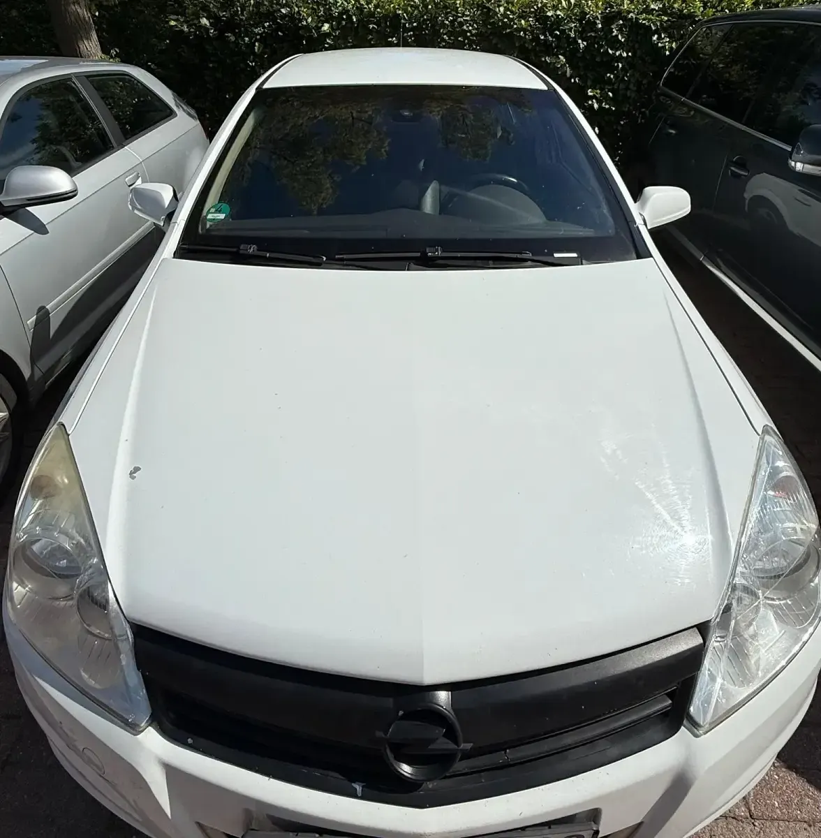 Gebraucht Opel Astra 115 PS (84 kW) 2008 Weiß Limousine