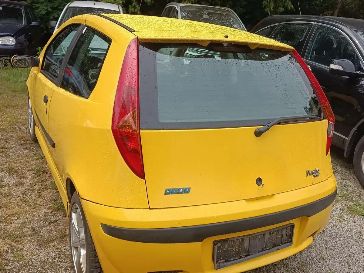 Gebraucht Fiat Punto 131 PS (96 kW) 2000 Gelb Kleinwagen