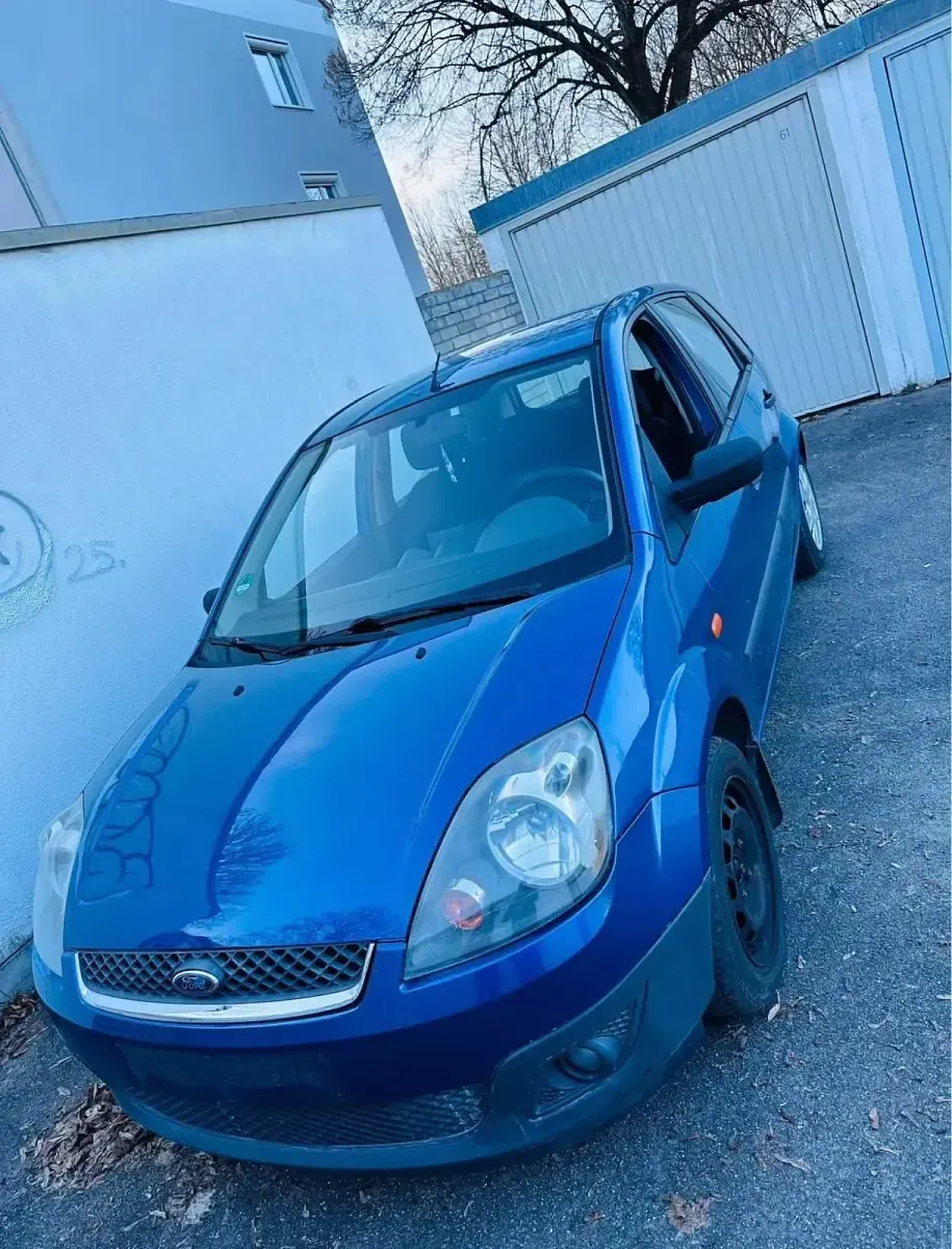Gebraucht Ford Fiesta 65 PS (47 kW) 2006 Blau Kleinwagen