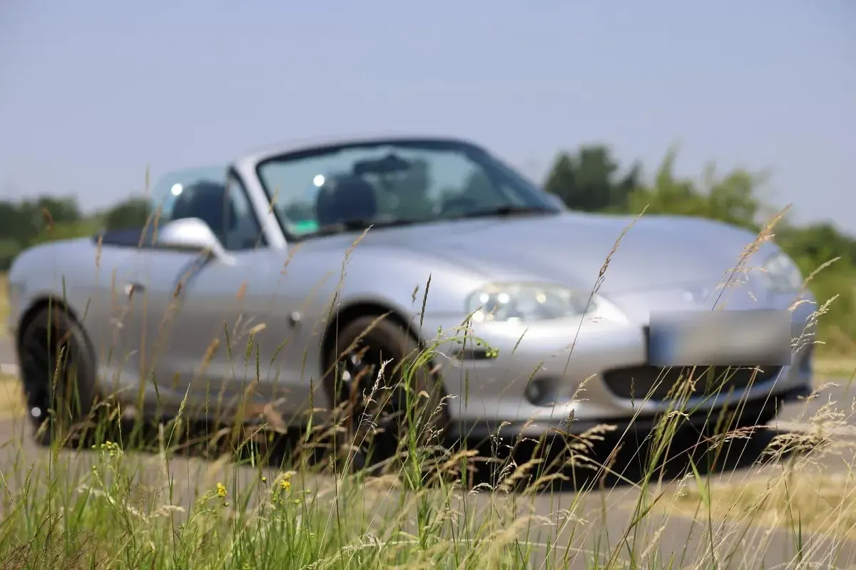 Gebraucht Mazda MX5 140 PS (102 kW) 2000 Silber Cabrio