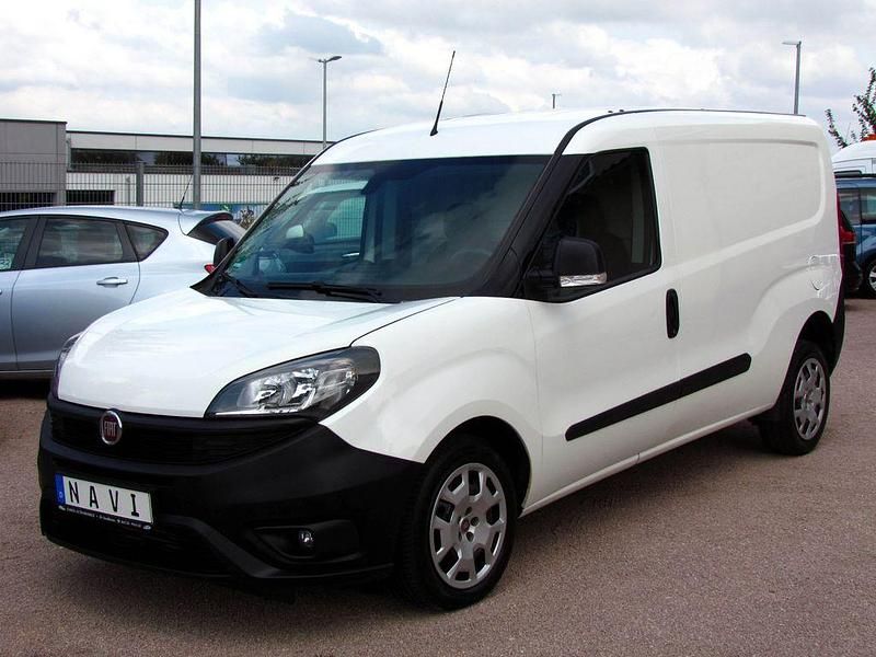 Weiß Gebraucht 2021 Fiat Doblò Van / Kleinbus | 10.999 € (Superpreis) - Bild 1/4