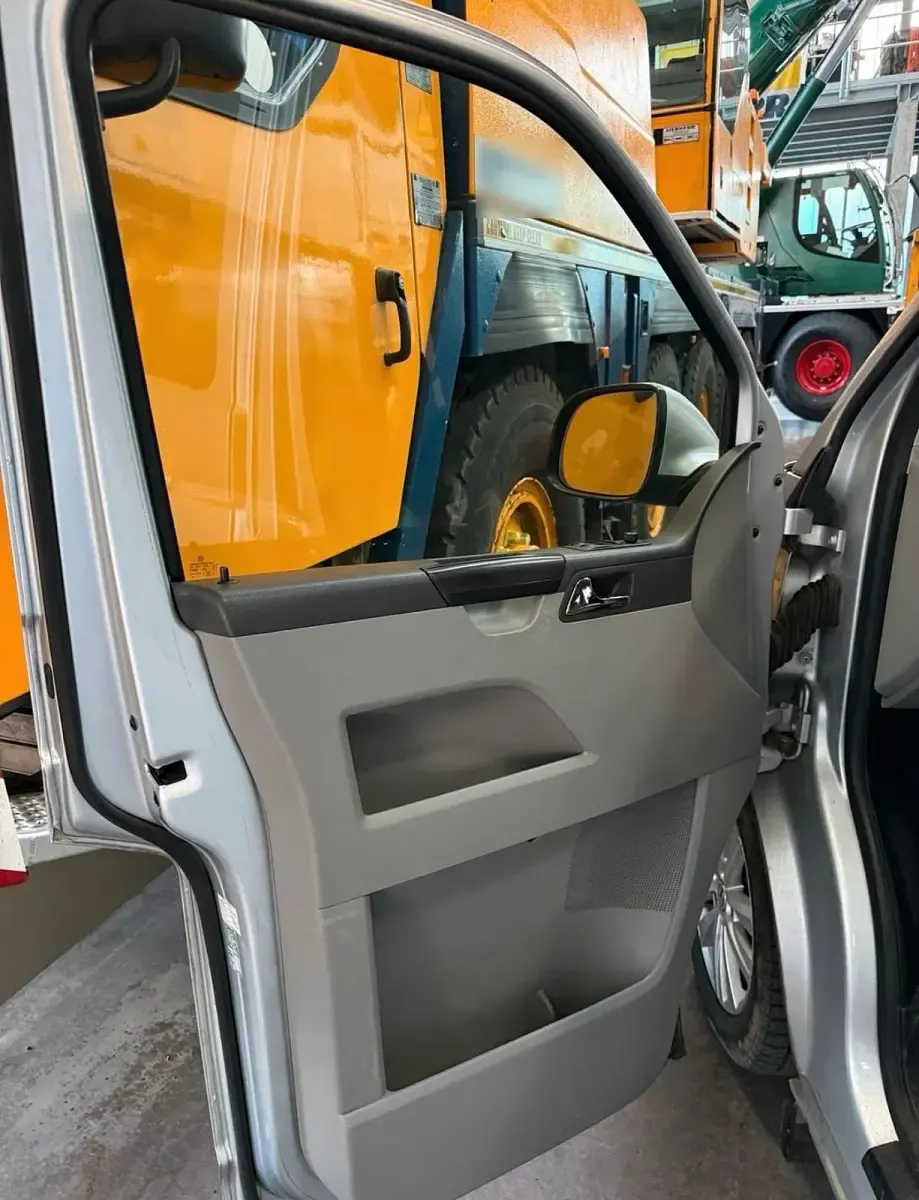 Gebraucht VW Caravelle 179 PS (131 kW) 2014 Silber Van