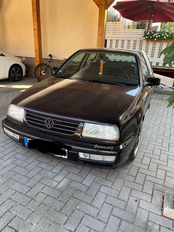 Gebraucht 1997 VW Vento Limousine | 4.500 € (Teuer) - Bild 1/4