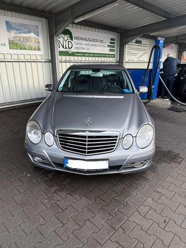Gebraucht Mercedes E280 Avantgarde 190 PS (139 kW) 2009 Limousine