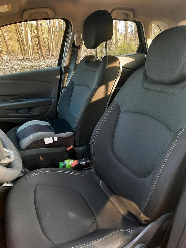 Second-hand Renault Captur 90 CP (66 kW) 2018 Albastru SUV