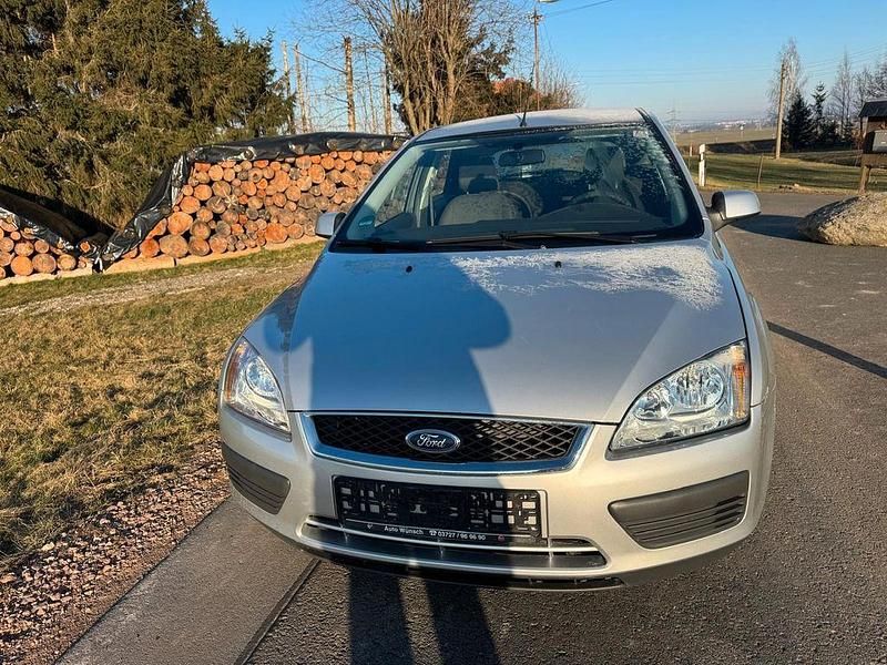 Gebraucht Ford Focus Fun X 145 PS (106 kW) 2006 Grau Limousine