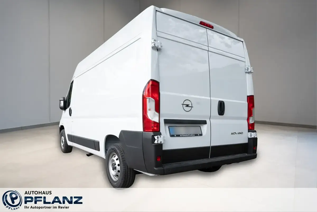 Gebraucht Opel Movano 140 PS (102 kW) 2024 Weiss Van
