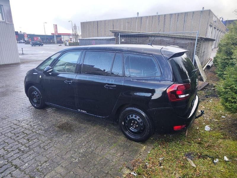 Gebraucht Citroën C4 SpaceTourer Shine 131 PS (96 kW) 2019 Schwarz Van / Kleinbus