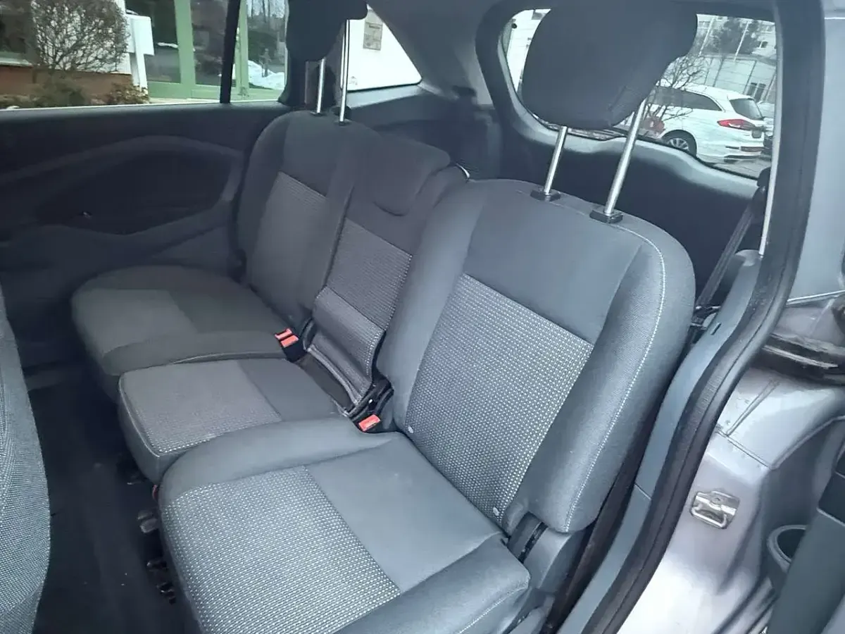 Gebraucht Ford C-MAX 150 PS (110 kW) 2011 Silber Van / Kleinbus
