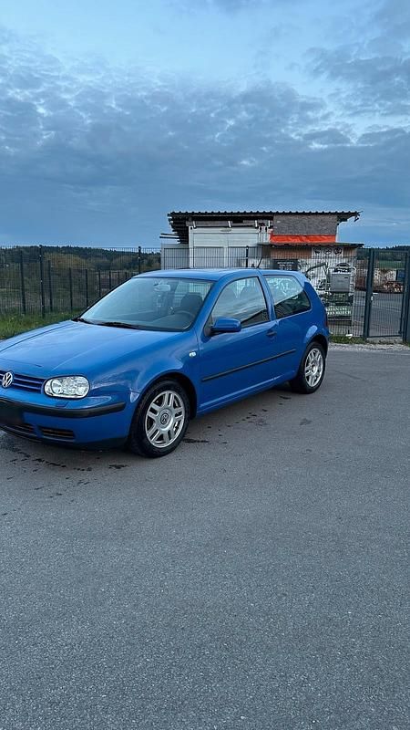 Brugt VW Golf IV 116 HK (85 kW) 2001 Blå Hatchback