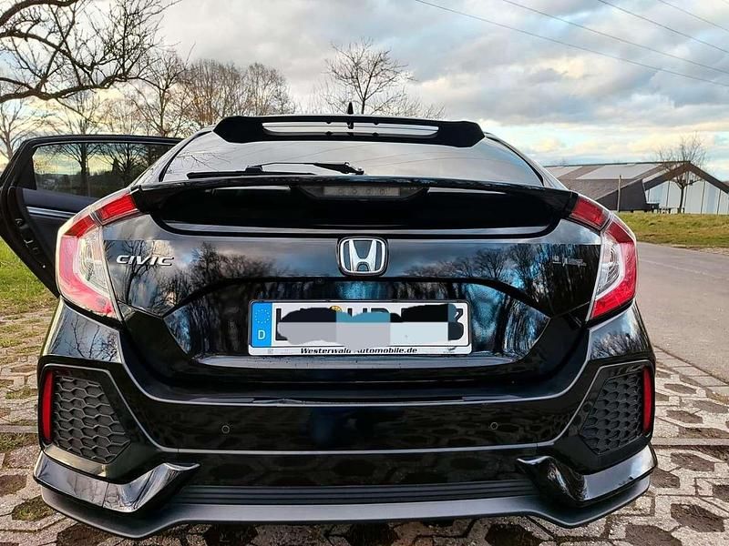 Gebraucht Honda Civic Dynamic 126 PS (92 kW) 2020 Schwarz Kleinwagen